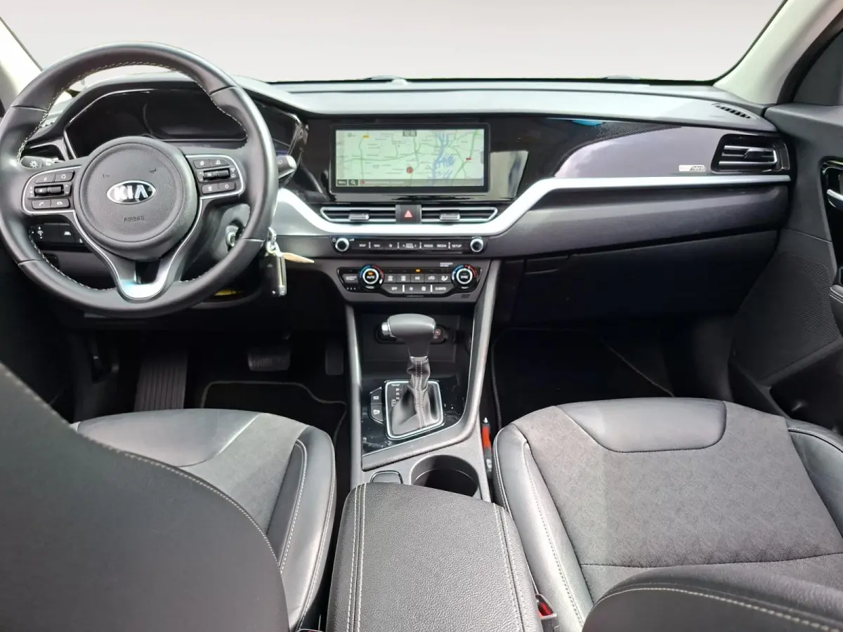 1.6 GDi Hybrid DynamicLine Navigatie | Achteruitrijcamera | Cruise control | Climate control |
