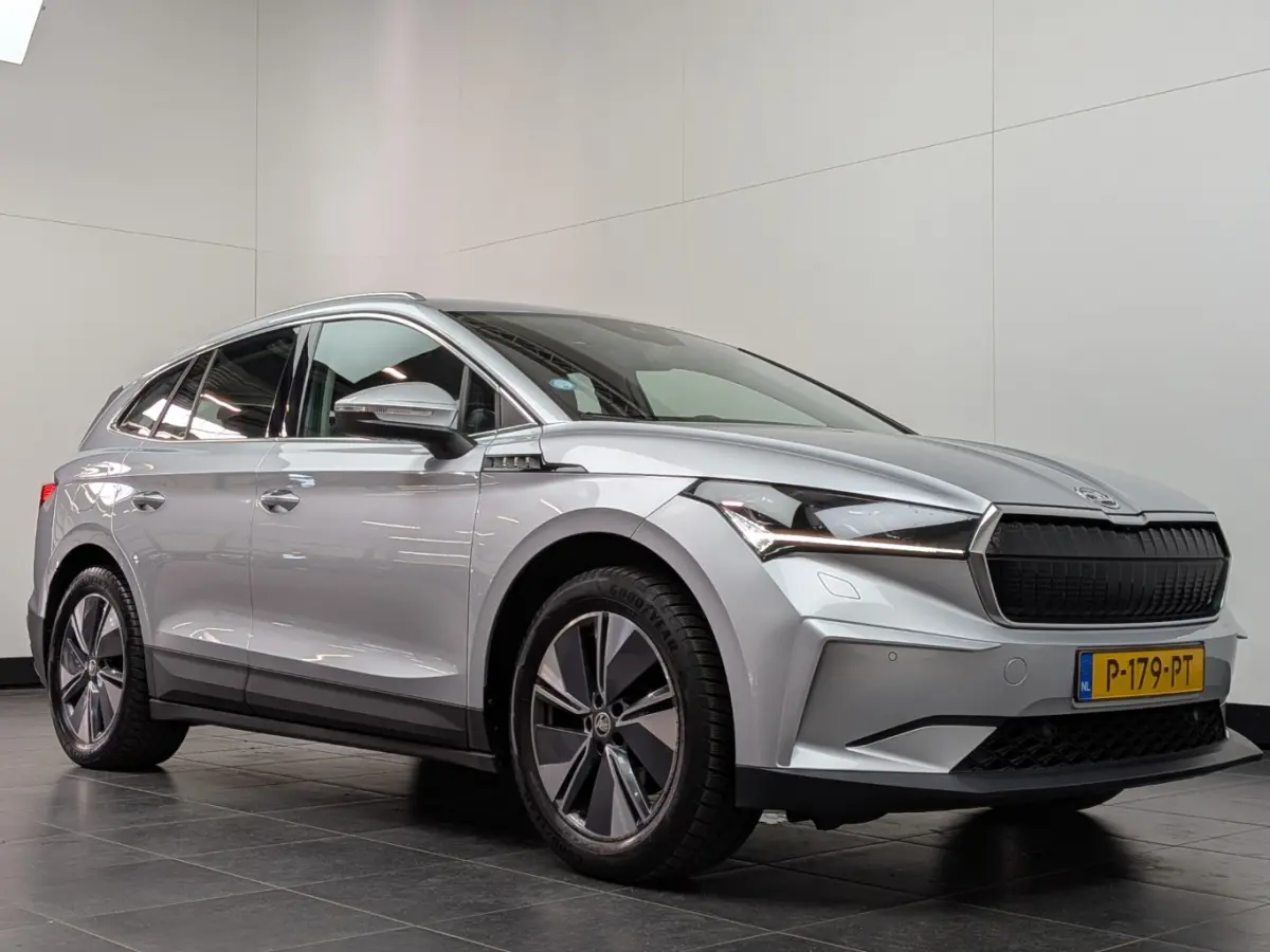 80 204 pk | Achteruitrijcamera | Apple Carplay | Cruise control adaptief |