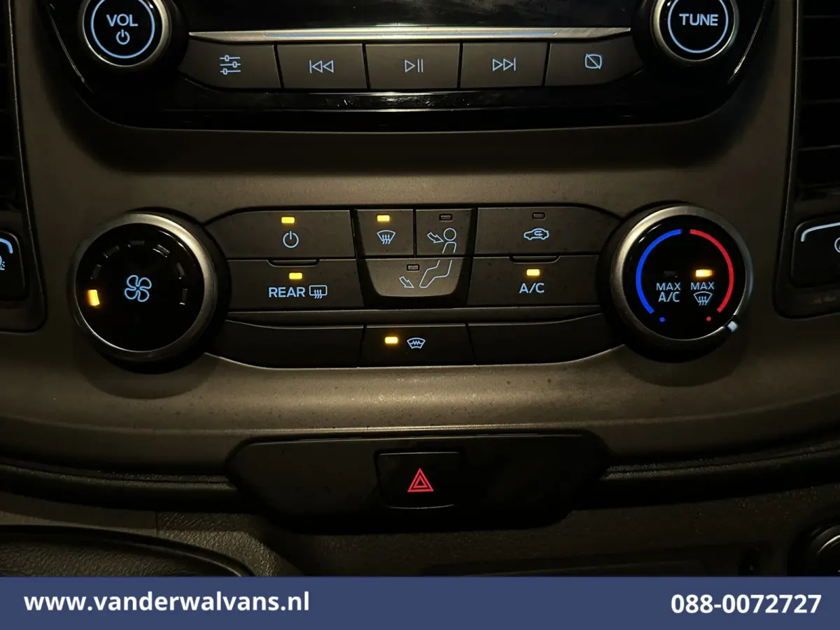 2.0 TDCI L1H1 Euro6 Airco | Camera | Imperiaal | Apple Carplay | LED | Cruisecontrol Android Auto, Verwarmde voorruit, 2500kg Trekhaak, Parkeersensoren, Bijrijdersbank