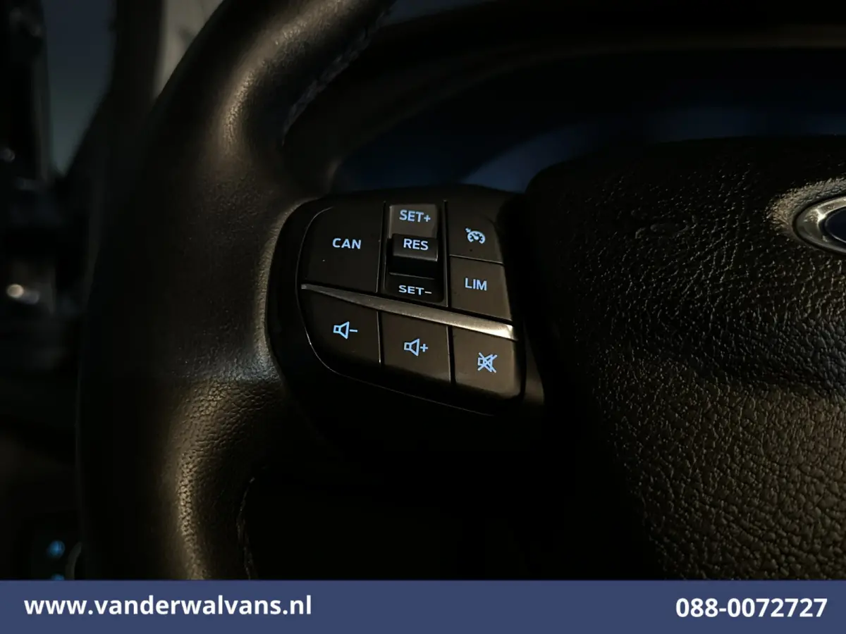 2.0 TDCI L1H1 Euro6 Airco | Camera | Imperiaal | Apple Carplay | LED | Cruisecontrol Android Auto, Verwarmde voorruit, 2500kg Trekhaak, Parkeersensoren, Bijrijdersbank