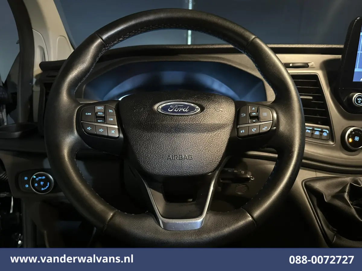 2.0 TDCI L1H1 Euro6 Airco | Camera | Imperiaal | Apple Carplay | LED | Cruisecontrol Android Auto, Verwarmde voorruit, 2500kg Trekhaak, Parkeersensoren, Bijrijdersbank