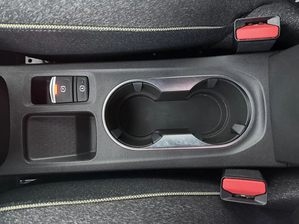 techno full hybrid E-Tech 160 | SoH 97% | Google Navigatie | Parkeercamera | Climate Control |