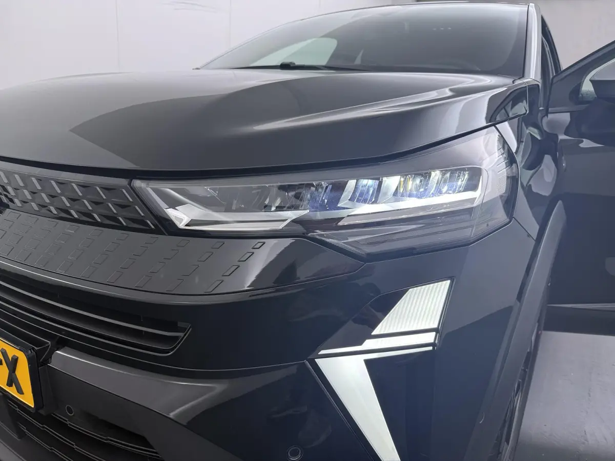 techno full hybrid E-Tech 160 | SoH 97% | Google Navigatie | Parkeercamera | Climate Control |