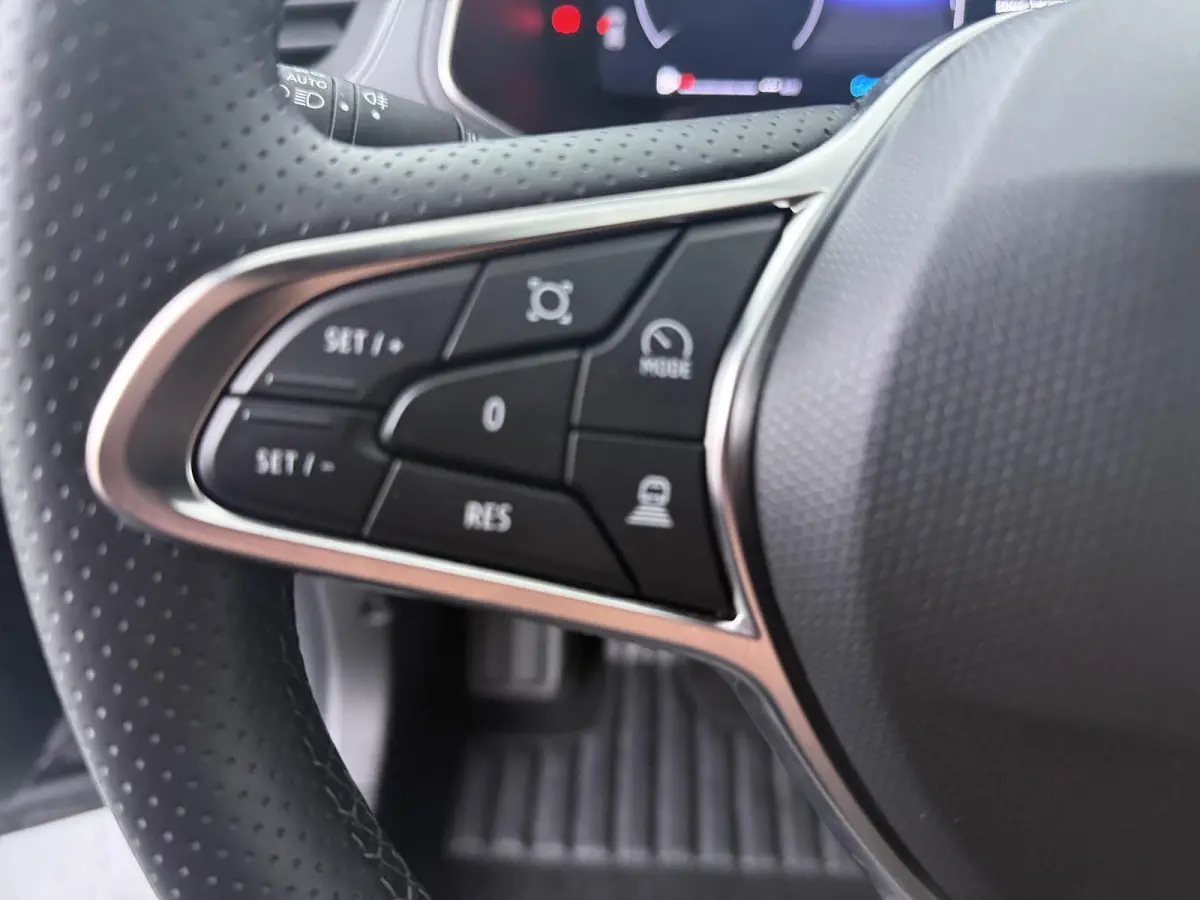 techno full hybrid E-Tech 160 | SoH 97% | Google Navigatie | Parkeercamera | Climate Control |