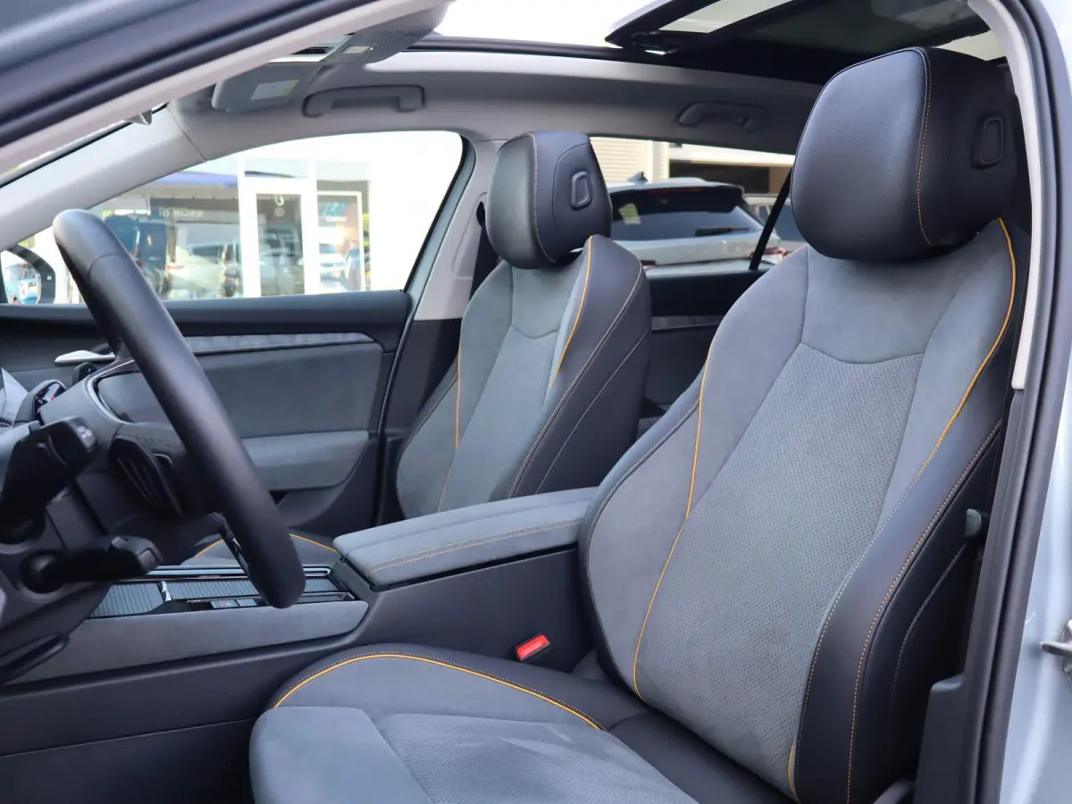 1.5 TSI 204pk PHEV Edition | SoH 100% | Panoramadak | Dynamic Chassis Control