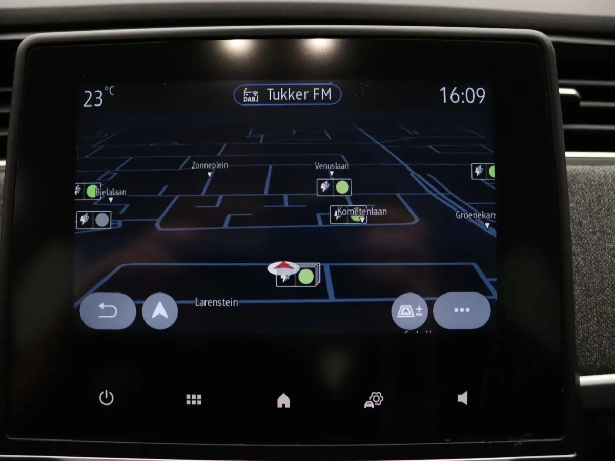 R135 Intens Business 52 kWh KOOPBATTERIJ Apple Carplay/Android Auto | Climate