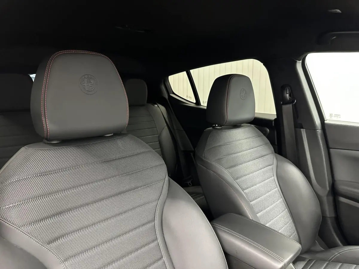 1.5T Hybrid Sprint NAVI CARPLAY LEER ADAPTIEF CRUISE.