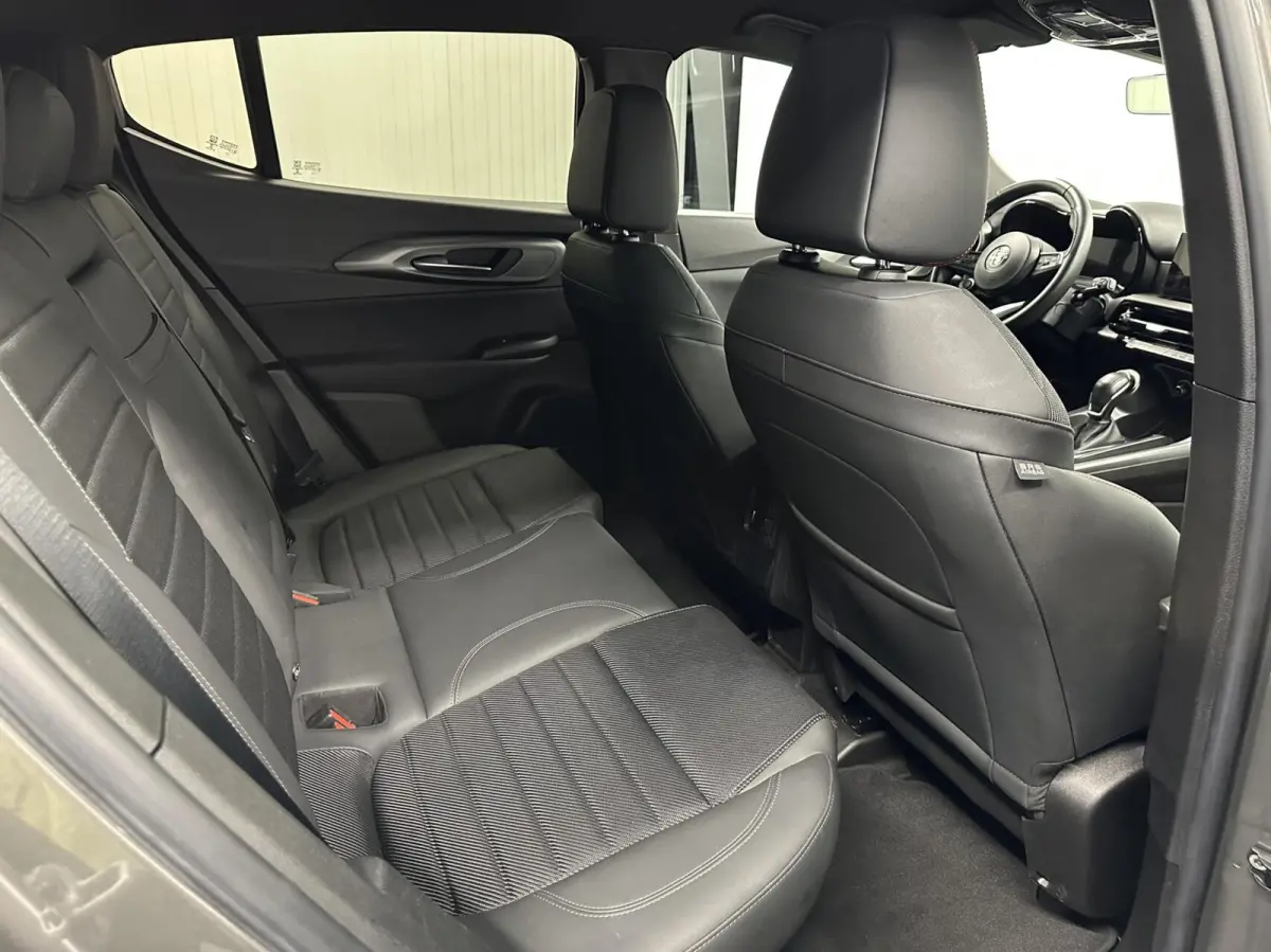 1.5T Hybrid Sprint NAVI CARPLAY LEER ADAPTIEF CRUISE.