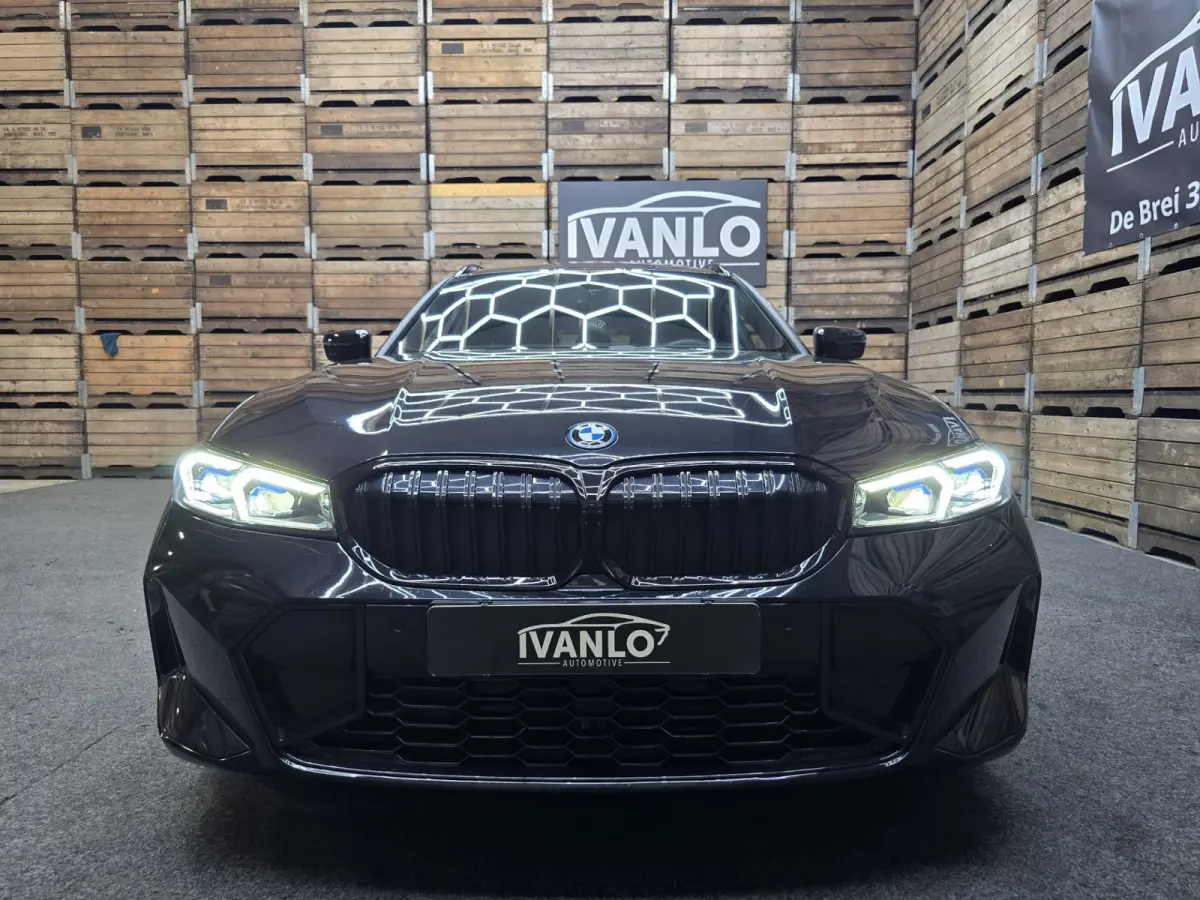 330e xDrive M Sport Pano Leder Widescreen HUD camera Laser 19"LM