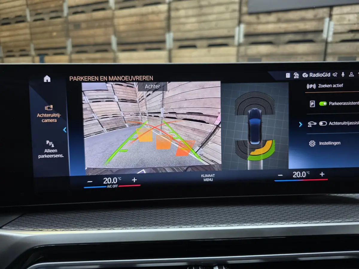 330e xDrive M Sport Pano Leder Widescreen HUD camera Laser 19"LM