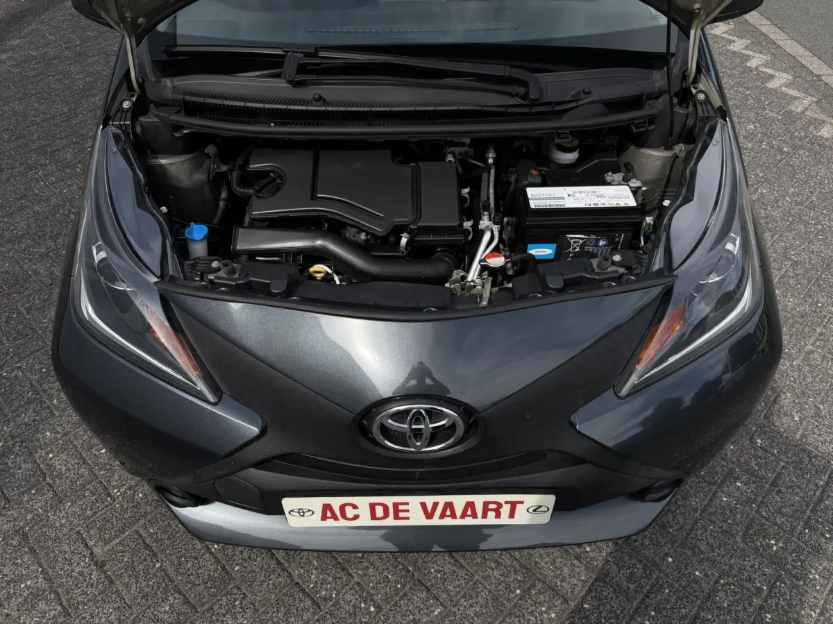 1.0 VVT-i x - 1EIGENAAR/5DEURS/AIRCO/NAP