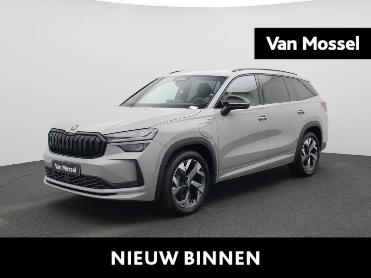 1.5 TSI PHEV Sportline Business 204 PK Automaat | Panormadak | Trekhaak | Canton Geluidssysteem |  Matrix LED Koplampen | Navigatie |  Apple Carplay/Android Auto | Keyless Entry | Climate Co