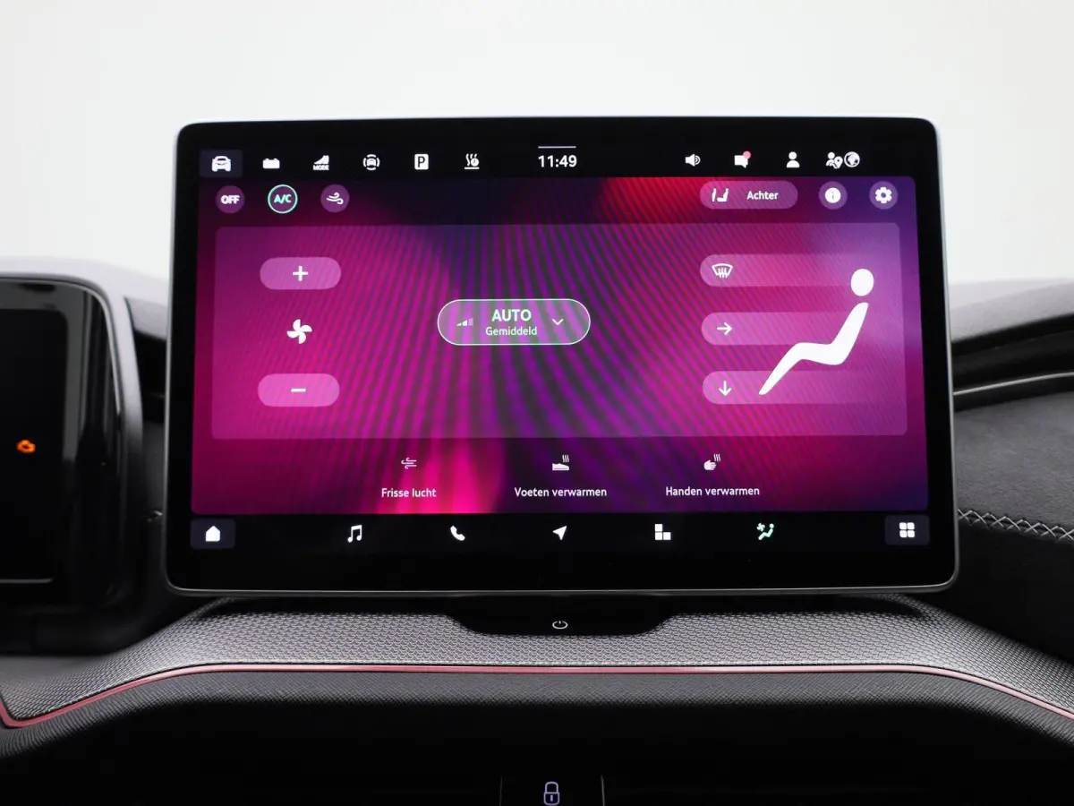 1.5 TSI PHEV Sportline Business 204 PK Automaat | Panormadak | Trekhaak | Canton Geluidssysteem |  Matrix LED Koplampen | Navigatie |  Apple Carplay/Android Auto | Keyless Entry | Climate Co