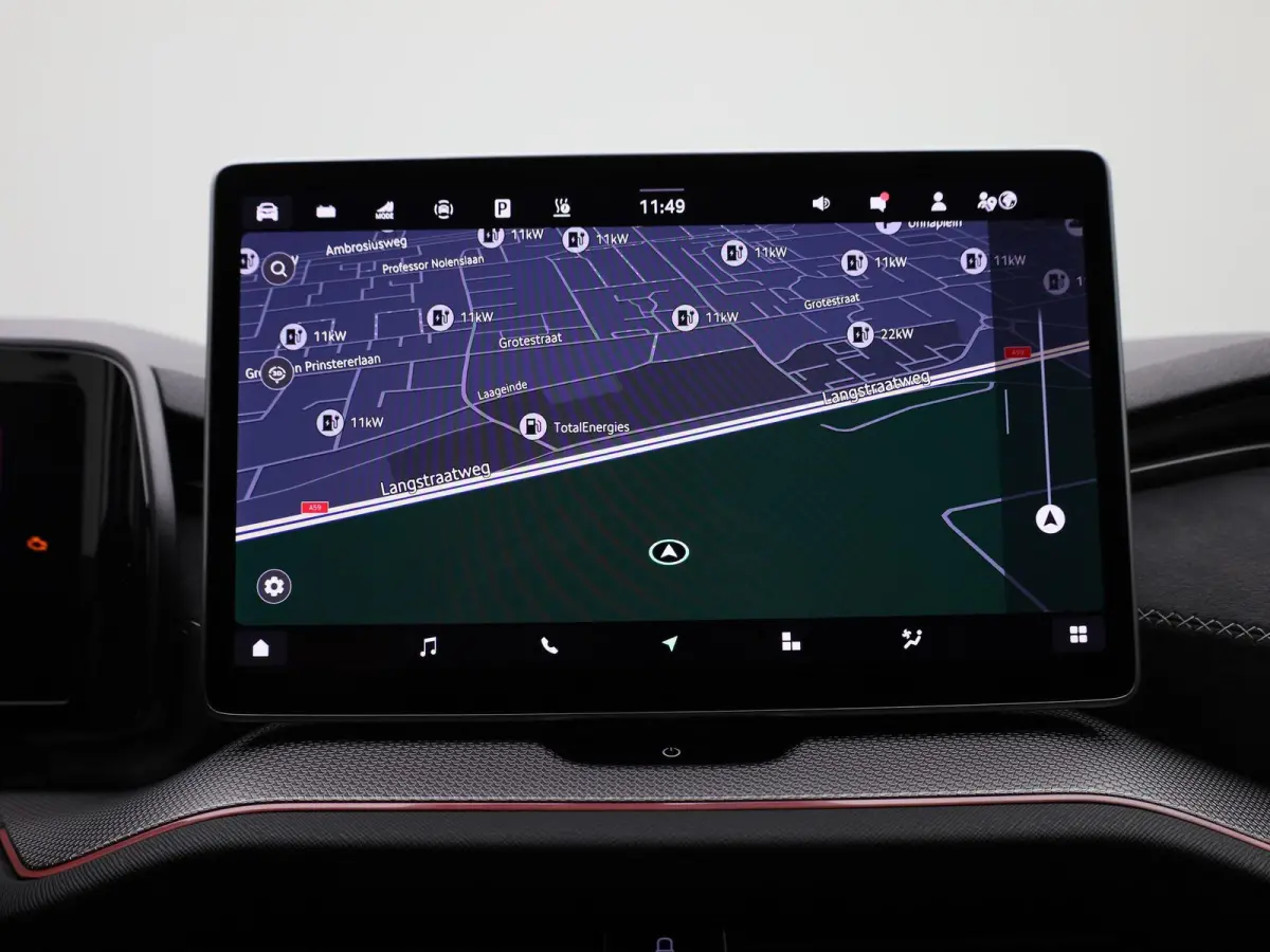 1.5 TSI PHEV Sportline Business 204 PK Automaat | Panormadak | Trekhaak | Canton Geluidssysteem |  Matrix LED Koplampen | Navigatie |  Apple Carplay/Android Auto | Keyless Entry | Climate Co