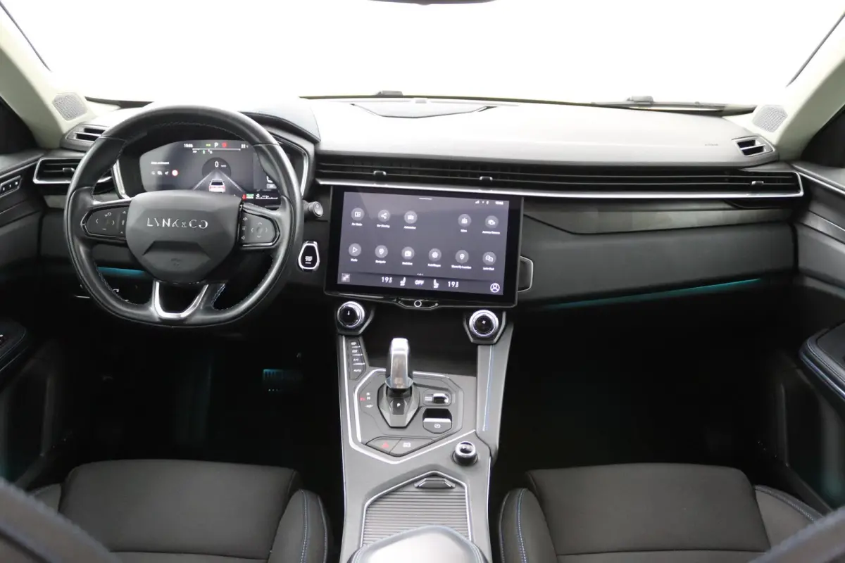 1.5*PLUG-IN*NAVI*PANO*CAM*ACC*CARPLAY*ECC*LED*