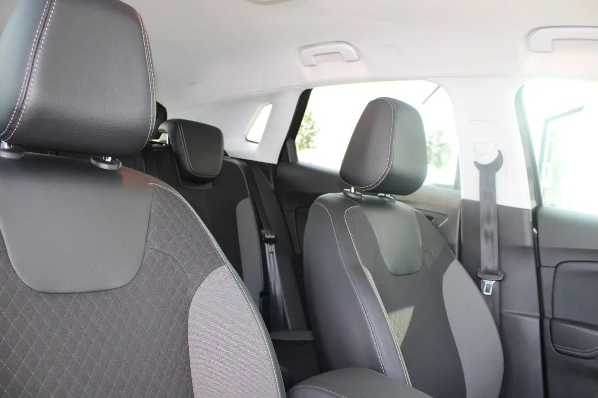 1.2 Turbo Innovation | Navigatie | Camera | AGR | All season | Trekhaak | Parkeersensoren voor + achter |