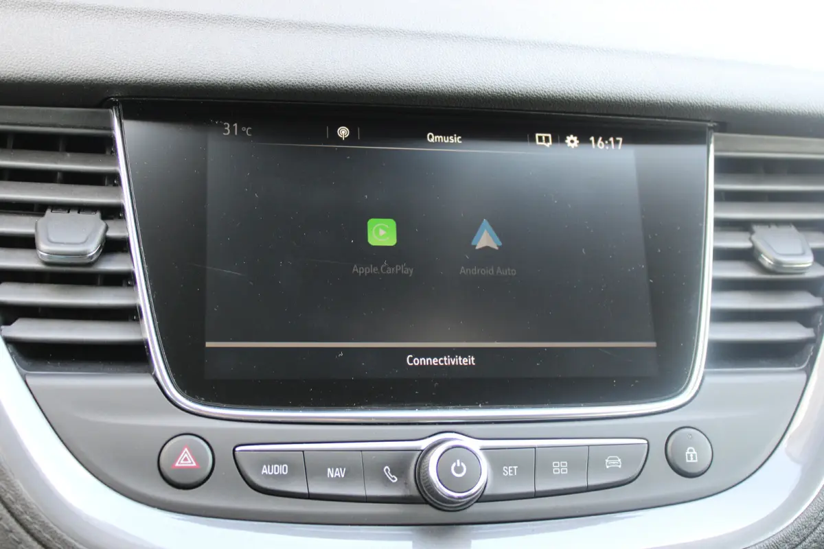 1.2 Turbo Innovation | Navigatie | Camera | AGR | All season | Trekhaak | Parkeersensoren voor + achter |