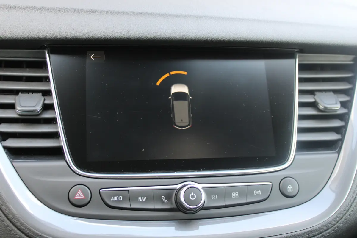 1.2 Turbo Innovation | Navigatie | Camera | AGR | All season | Trekhaak | Parkeersensoren voor + achter |