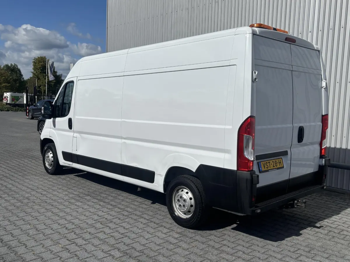 2.2D 120 L3H2 Edition*A/C*HAAK*CRUISE*PDC*NAVI*