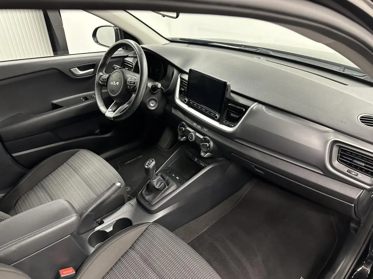 1.0 T-GDi MHEV DynamicLine CARPLAY NAVI CRUISE 42000 KM.