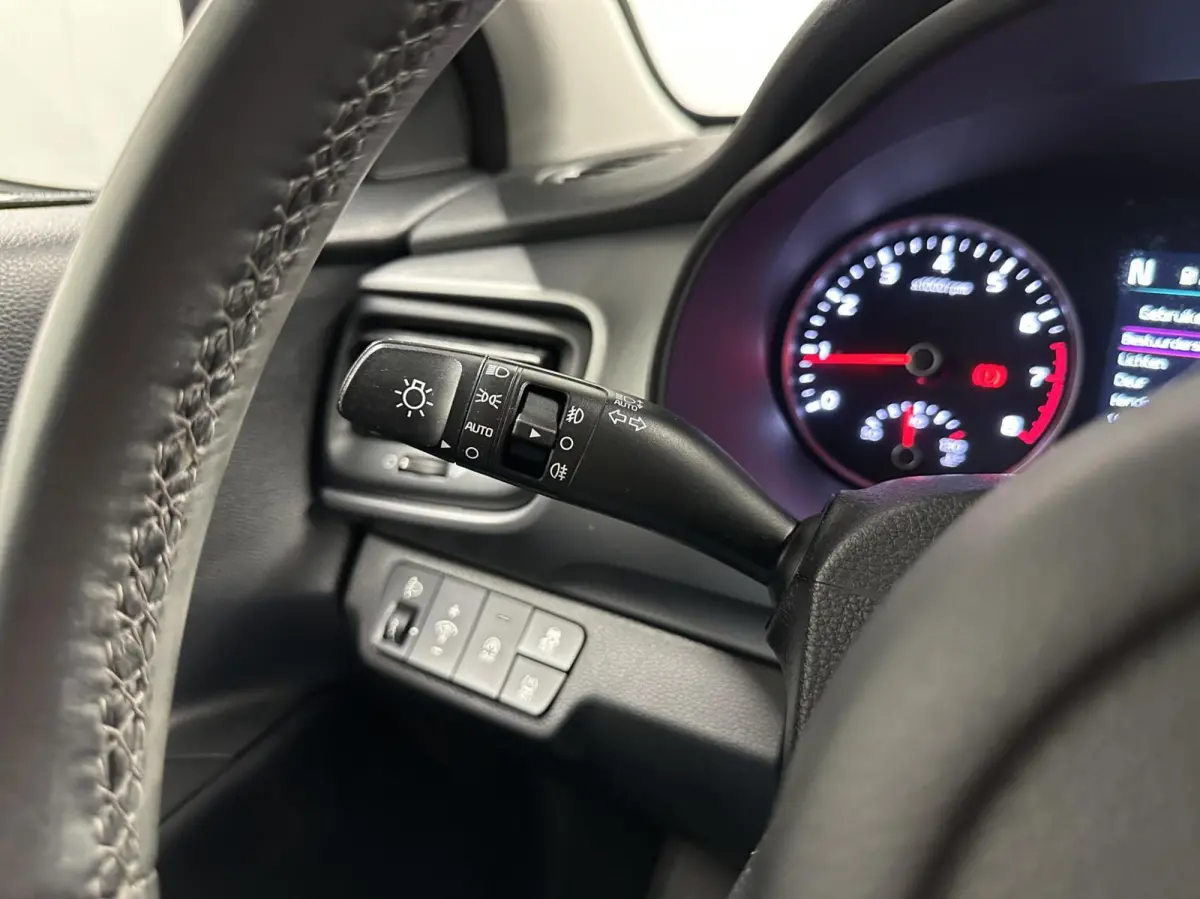 1.0 T-GDi MHEV DynamicLine CARPLAY NAVI CRUISE 42000 KM.