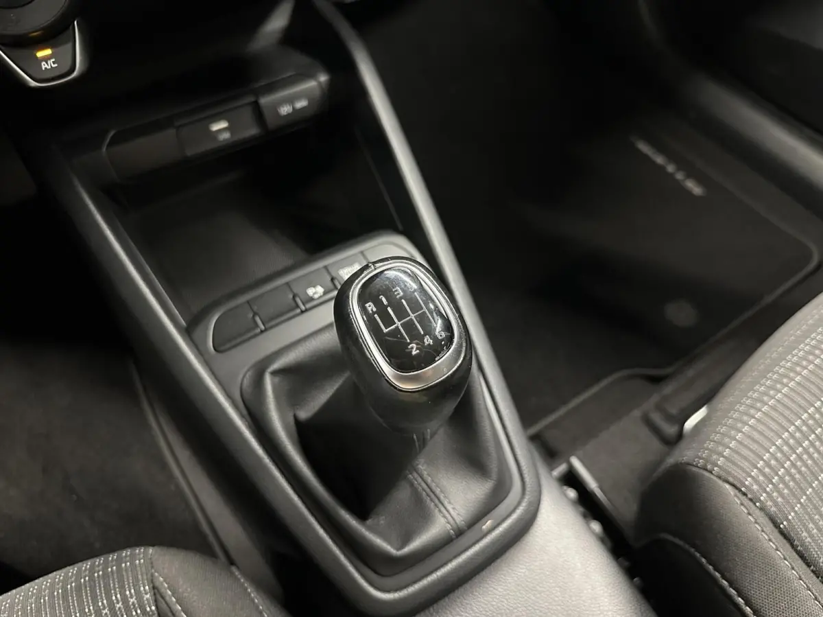 1.0 T-GDi MHEV DynamicLine CARPLAY NAVI CRUISE 42000 KM.