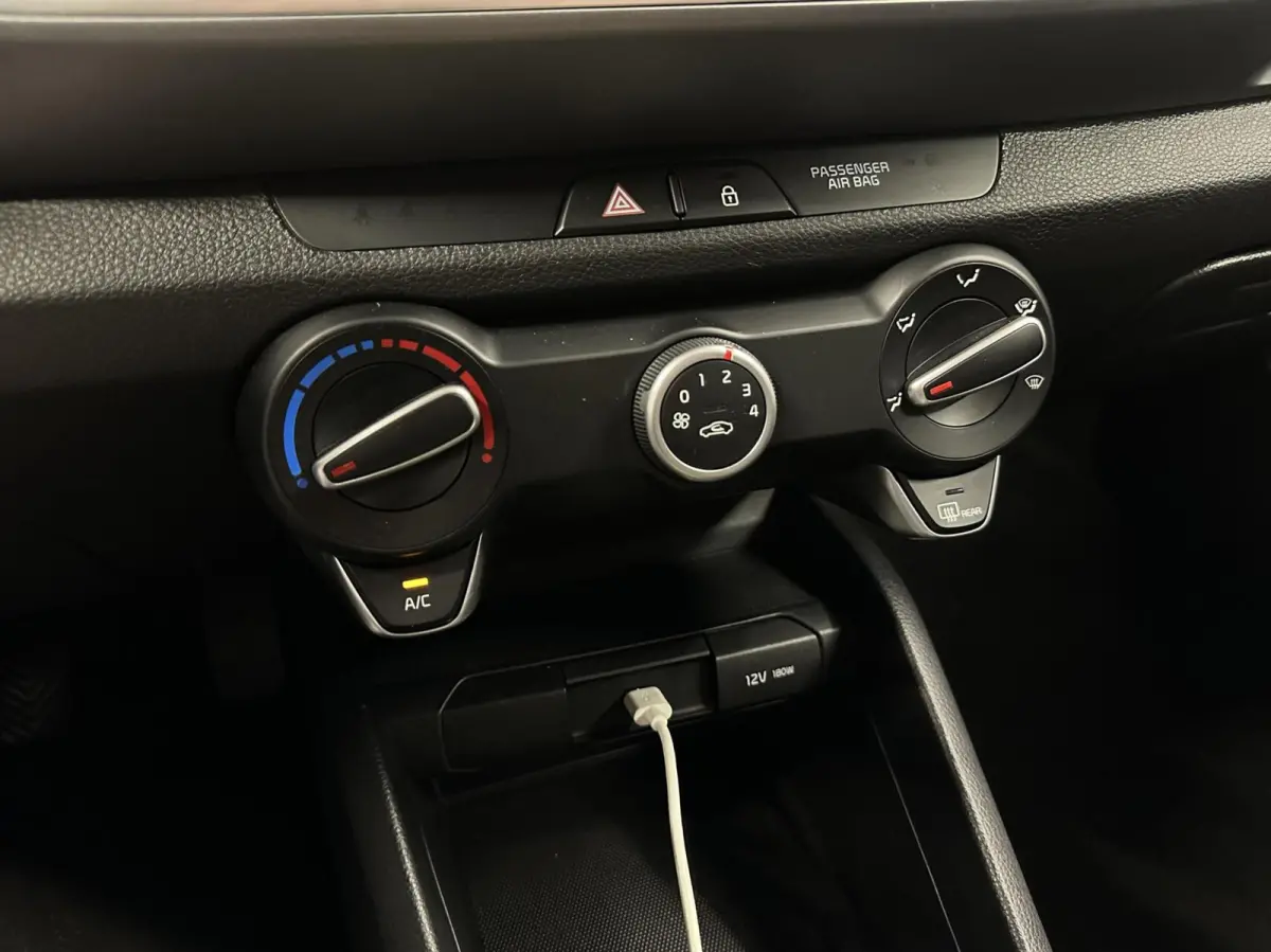 1.0 T-GDi MHEV DynamicLine CARPLAY NAVI CRUISE 42000 KM.