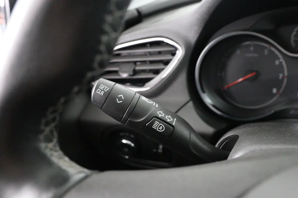 1.2 Turbo Innovation | Elektrische Kofferklep | AGR | Dodehoek | Keyless | Camera | Parkeersensoren | Navigatie | Apple Carplay & Android Auto |