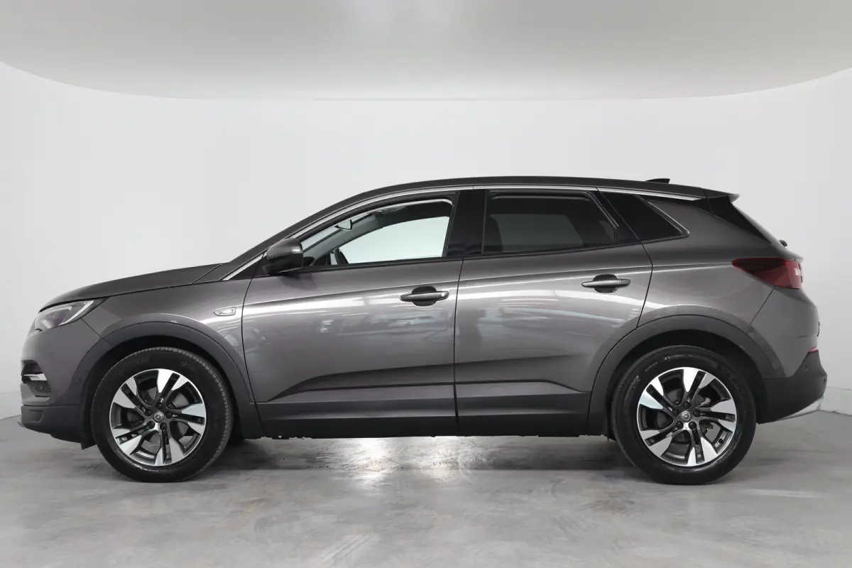 1.2 Turbo Innovation | Elektrische Kofferklep | AGR | Dodehoek | Keyless | Camera | Parkeersensoren | Navigatie | Apple Carplay & Android Auto |
