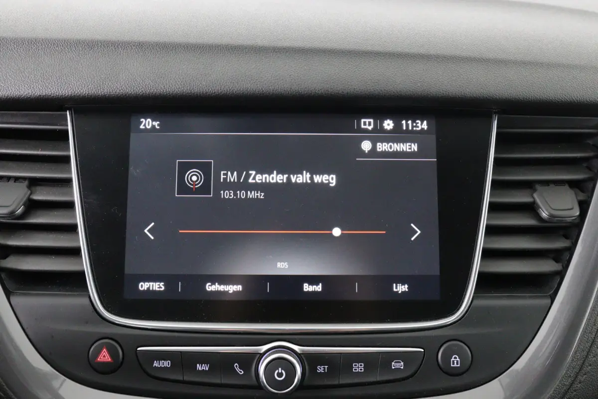 1.2 Turbo Innovation | Elektrische Kofferklep | AGR | Dodehoek | Keyless | Camera | Parkeersensoren | Navigatie | Apple Carplay & Android Auto |