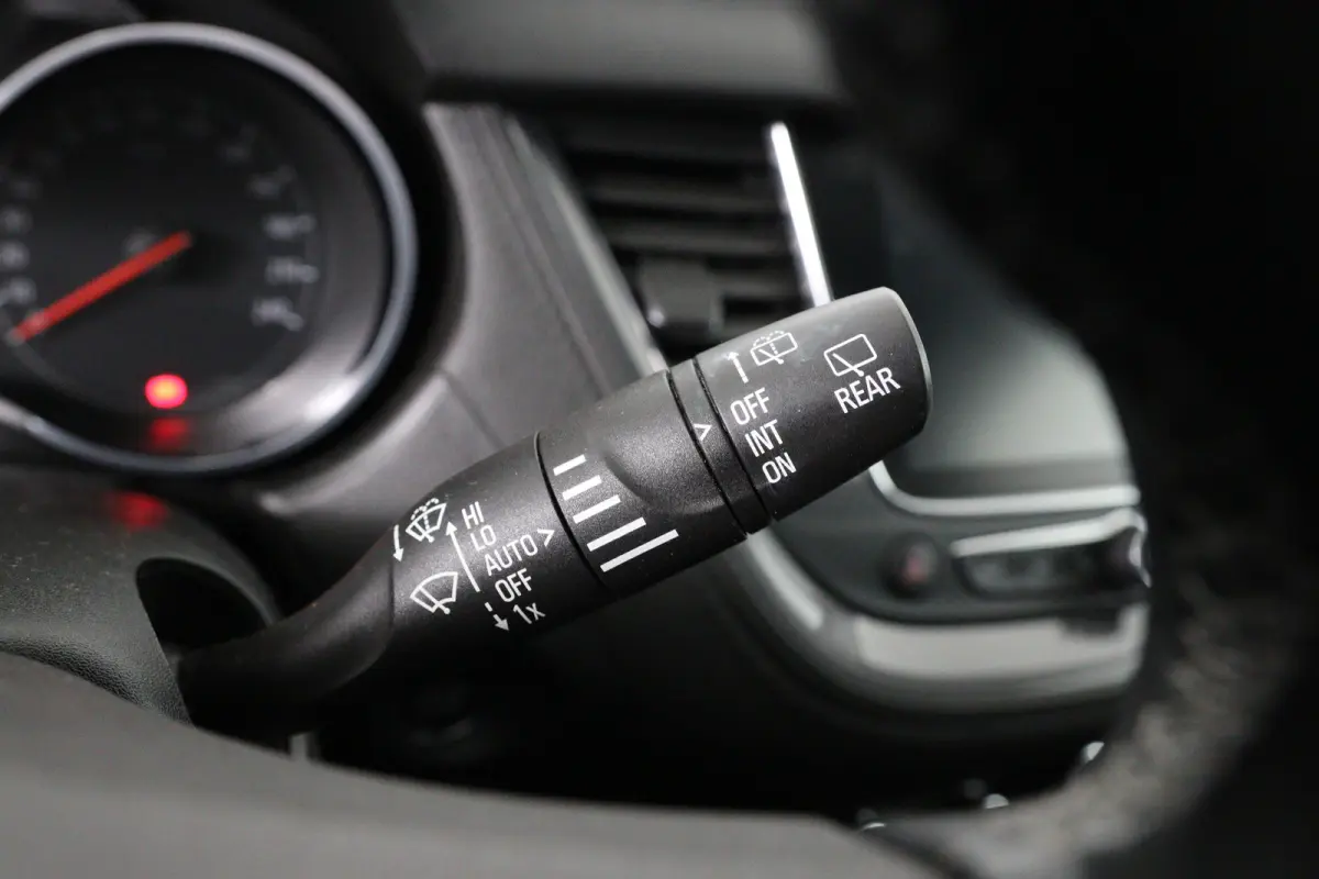 1.2 Turbo Innovation | Elektrische Kofferklep | AGR | Dodehoek | Keyless | Camera | Parkeersensoren | Navigatie | Apple Carplay & Android Auto |