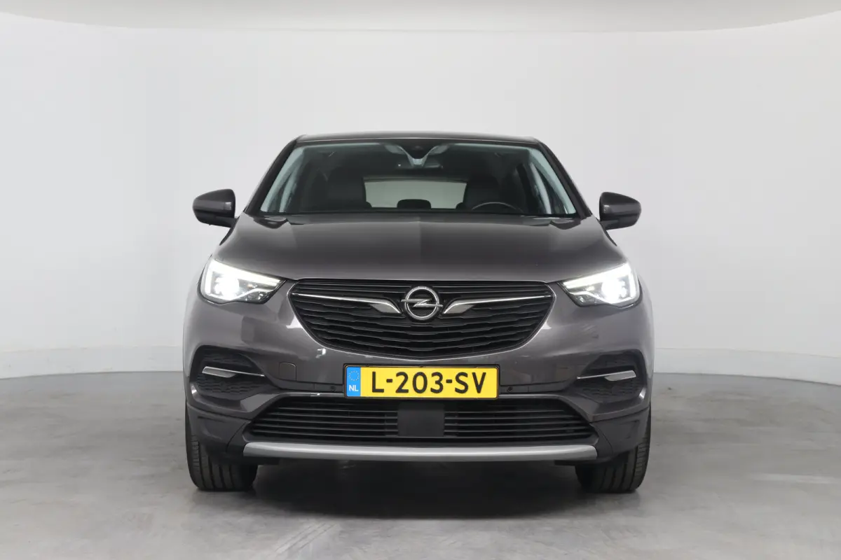 1.2 Turbo Innovation | Elektrische Kofferklep | AGR | Dodehoek | Keyless | Camera | Parkeersensoren | Navigatie | Apple Carplay & Android Auto |