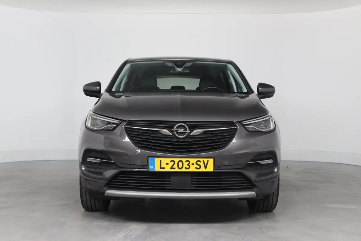 1.2 Turbo Innovation | Elektrische Kofferklep | AGR | Dodehoek | Keyless | Camera | Parkeersensoren | Navigatie | Apple Carplay & Android Auto |