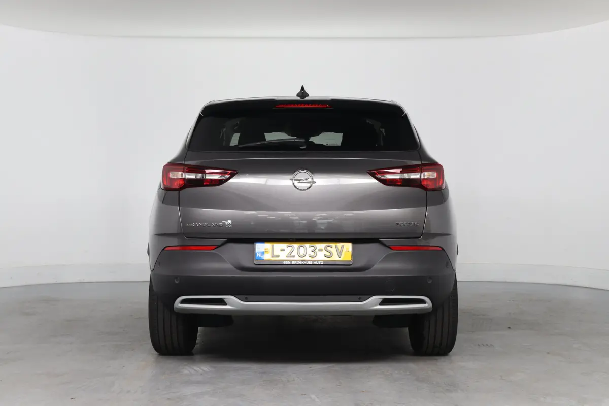 1.2 Turbo Innovation | Elektrische Kofferklep | AGR | Dodehoek | Keyless | Camera | Parkeersensoren | Navigatie | Apple Carplay & Android Auto |