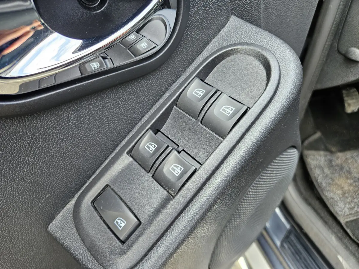 1.2 TCe 4x2 Prestige Airco! Cruise Control! NAP! Camera! Navigatie! PDC!