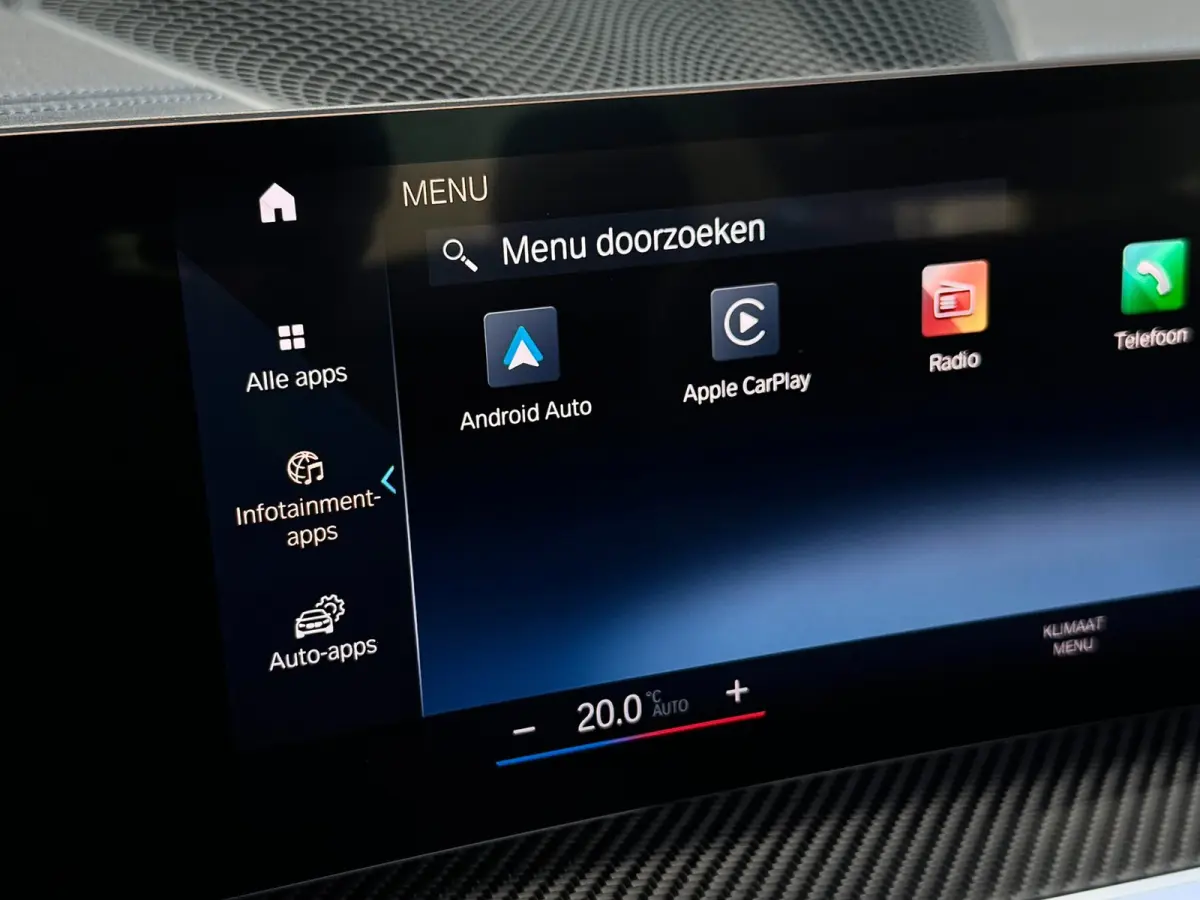 420i M-Sport | Brooklyn Grey | Harman Kardon | 19 inch | Facelift | Widescreen | Stoelverwarming | Carbon