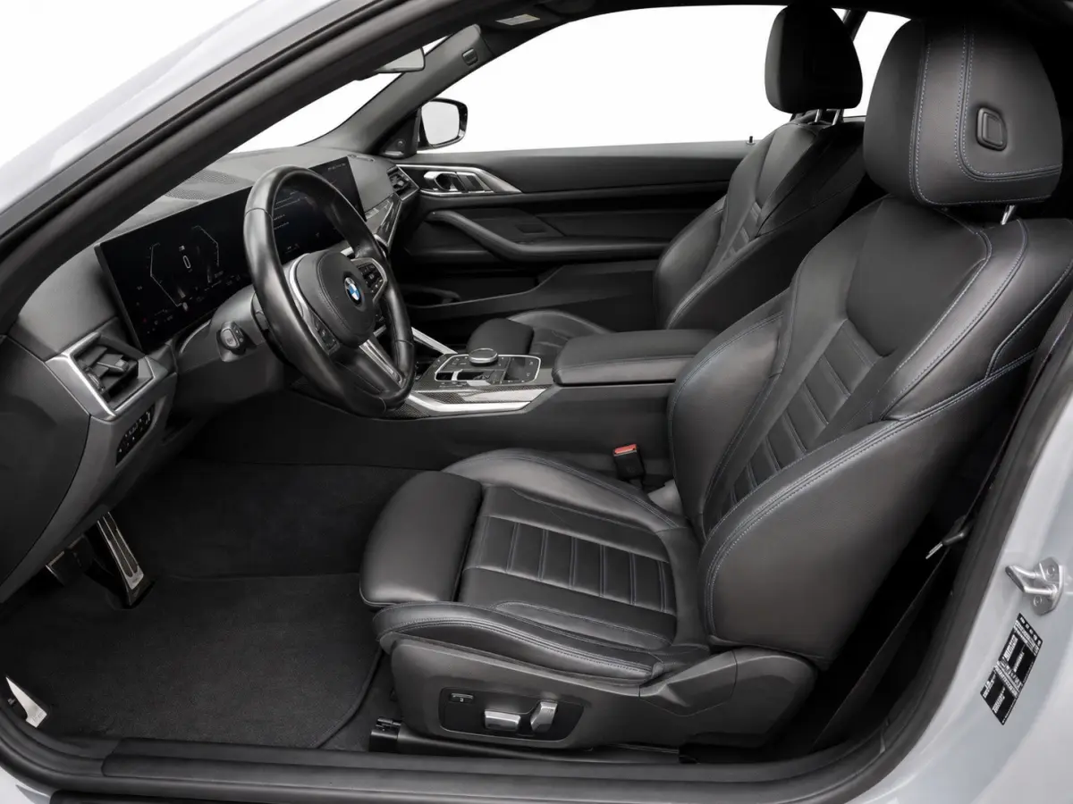 420i M-Sport | Brooklyn Grey | Harman Kardon | 19 inch | Facelift | Widescreen | Stoelverwarming | Carbon