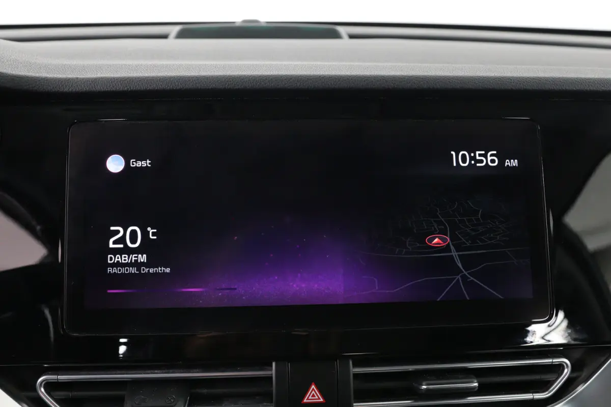 ComfortLine 64 kWh | Camera | SOH 100% | Stoel & Stuurverwarming | Cruise Control Adaptief | Navigatie | Apple Carplay & Android Auto | Parkeersensoren |