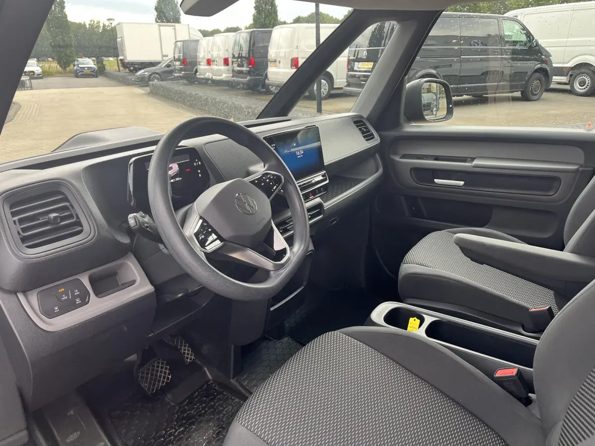 204PK | SOH 94% | Airco | Trekhaak | Achteruitrijcamera | Multifunctioneel Stuurwiel | Cruise Control | Apple/Android Carplay |
