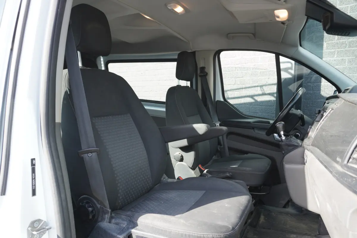 2.0 TDCI Dubbel Cabine L2H2 EURO 6 - Airco - Cruise - PDC - €19.900,- Excl.