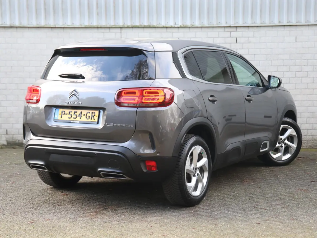 SUV Business 130pk | Navigatie | Achteruitrijcamera | Climate Control | Cruise Control | Parkeersensoren v+a | Dodehoeksensor | Led koplampen | Armsteun | Apple Carplay / Android Auto | Blue