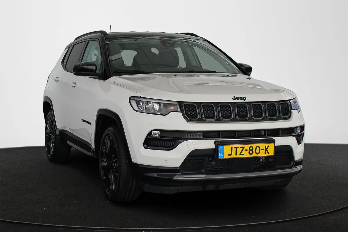 4xe 240 Plug-in Hybrid S Leder Stuur-Stoelverwarming Apple Carplay
