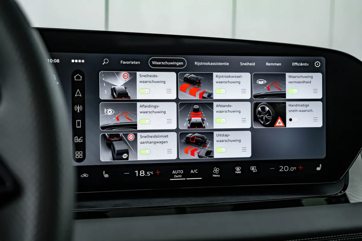 S edition 83 kWh / 252 pk | Adaptive air suspension | Adaptive cruise control | Audi sound system