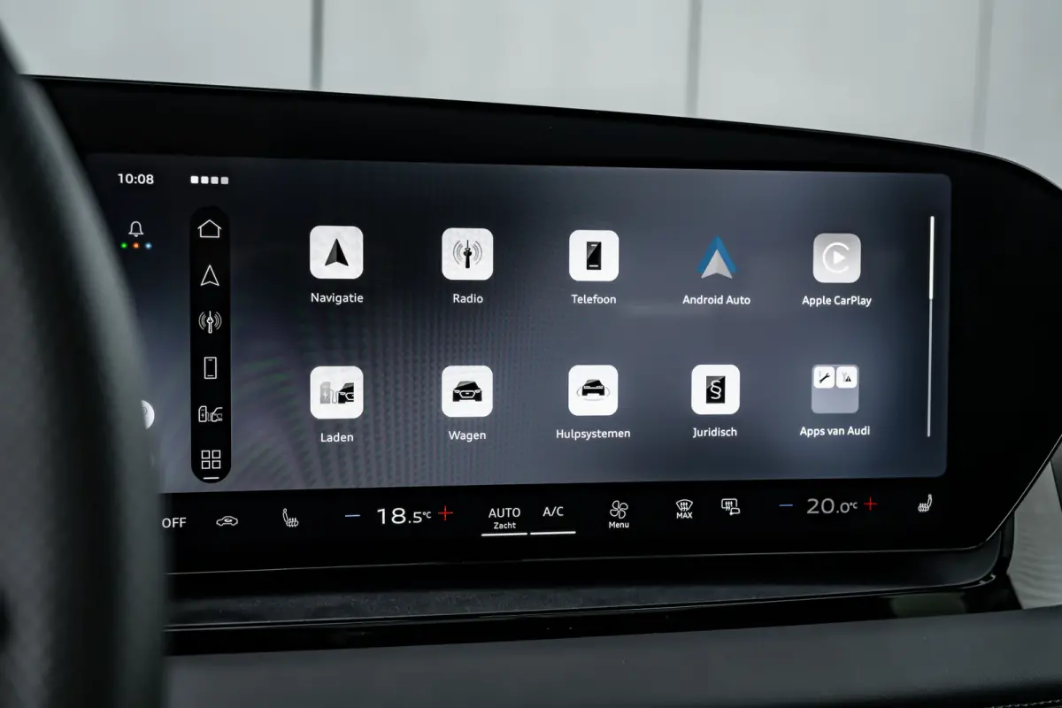 S edition 83 kWh / 252 pk | Adaptive air suspension | Adaptive cruise control | Audi sound system