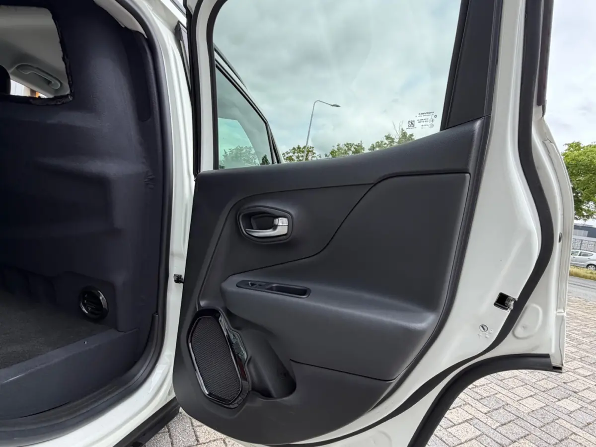 1.4 140pk Limited, Bedrijfswagen, CarPlay, Xenon, NAP, KeyLess