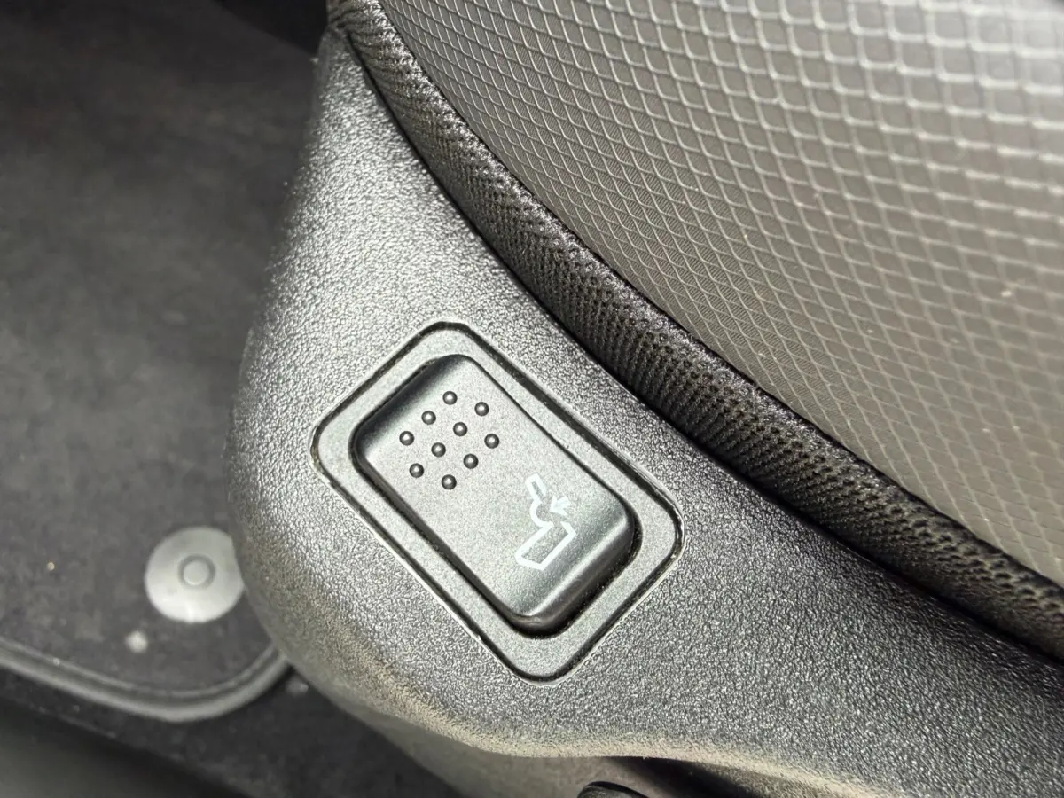 1.4 140pk Limited, Bedrijfswagen, CarPlay, Xenon, NAP, KeyLess