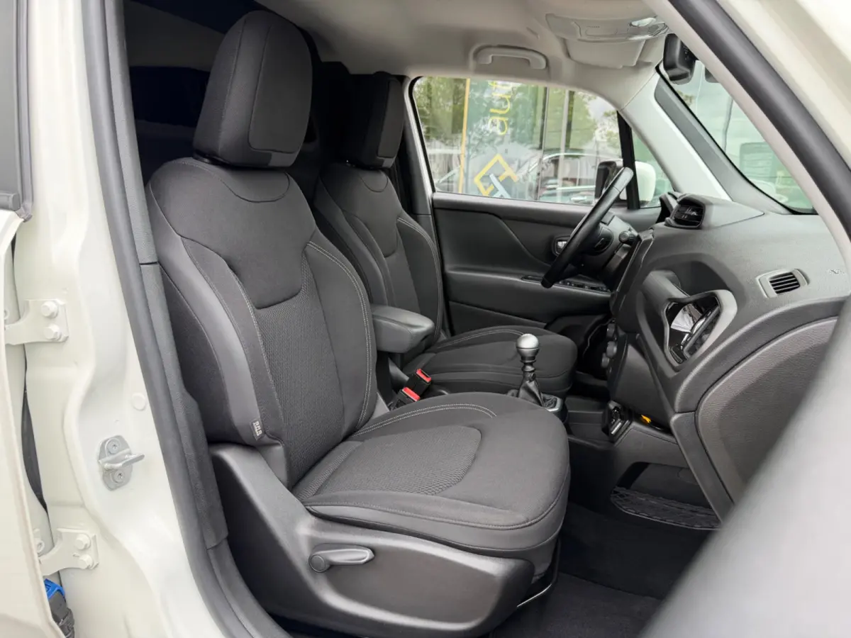 1.4 140pk Limited, Bedrijfswagen, CarPlay, Xenon, NAP, KeyLess