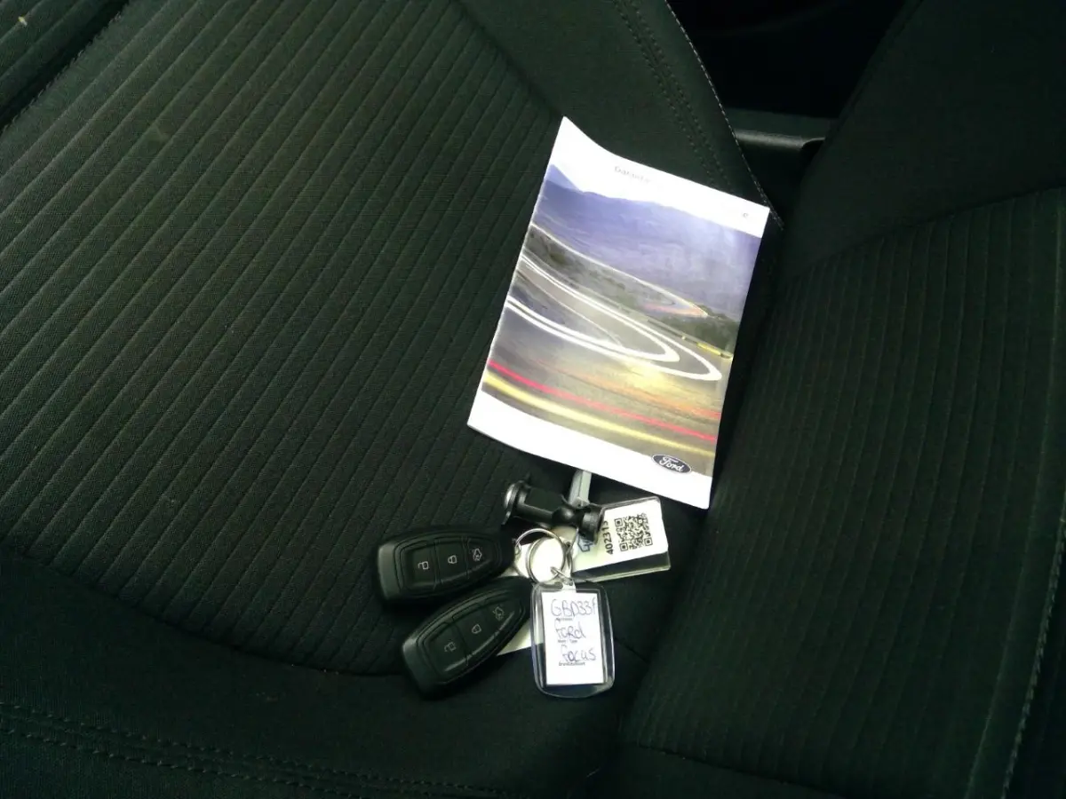 1.0 EcoBoost Hybrid Titanium 1e-Eig. & Keurig-Onderh. BOVAG-Garantie. NL-Auto.