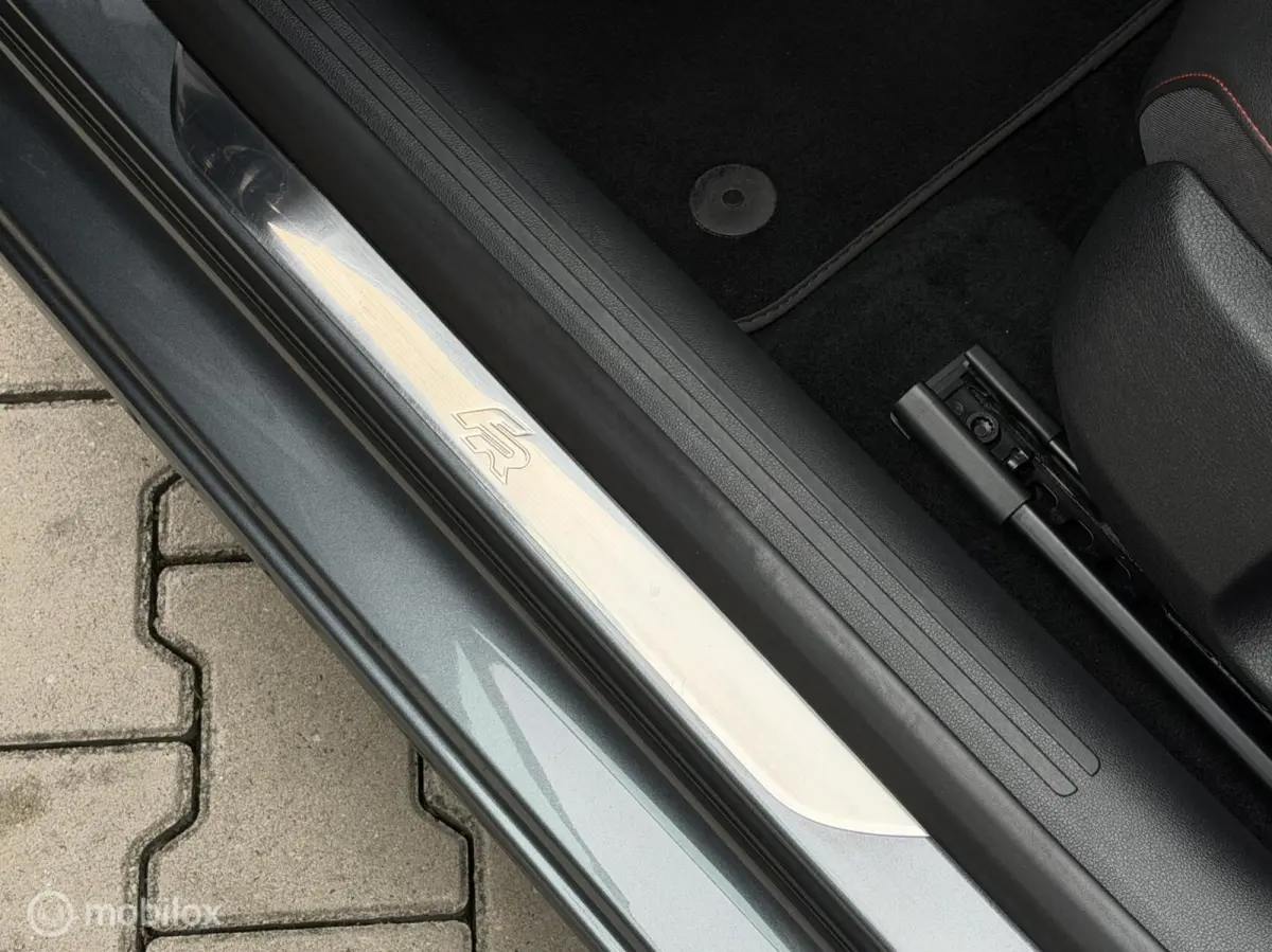 1.4 TSI FR Business Intense | PANO | NAVI | CARPLAY |
