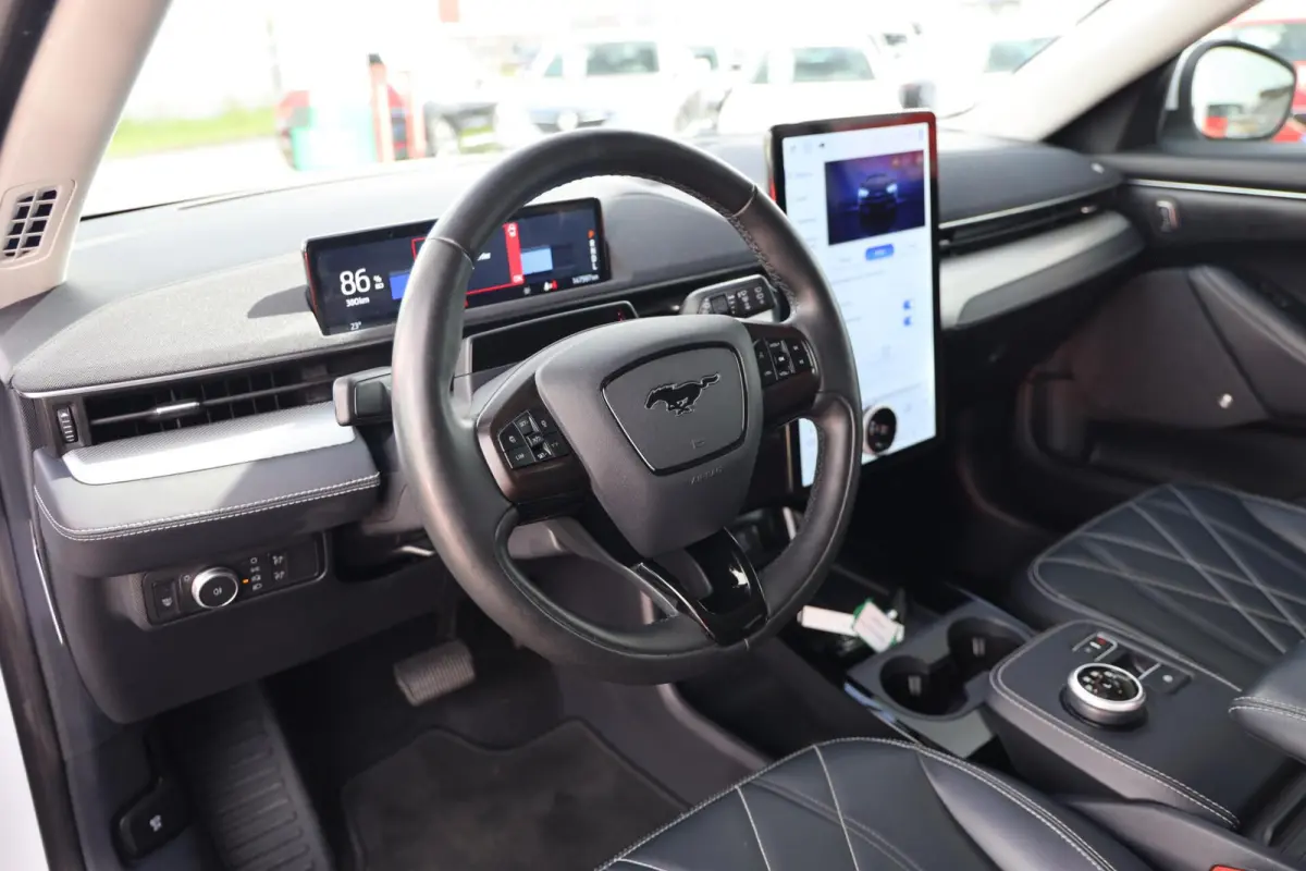 RWD 75 kWh|SOH 93%|360 camera|Lederen Bekleding|B&O Audio|LED|Stoel/stuurverwaming|Apple Carplay/Android Auto|